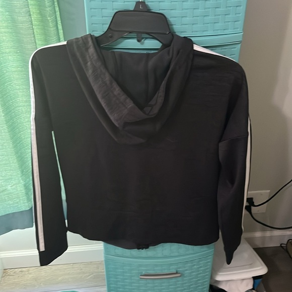 Nice jacket! - Picture 2 of 4